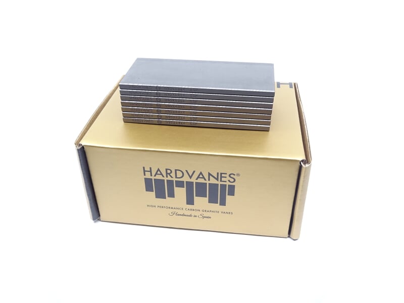 Juego de 7 paletas HARDVANES H95434/7 para BECKER VT 4.40 sobre su caja dorada, con el logotipo frontal visible