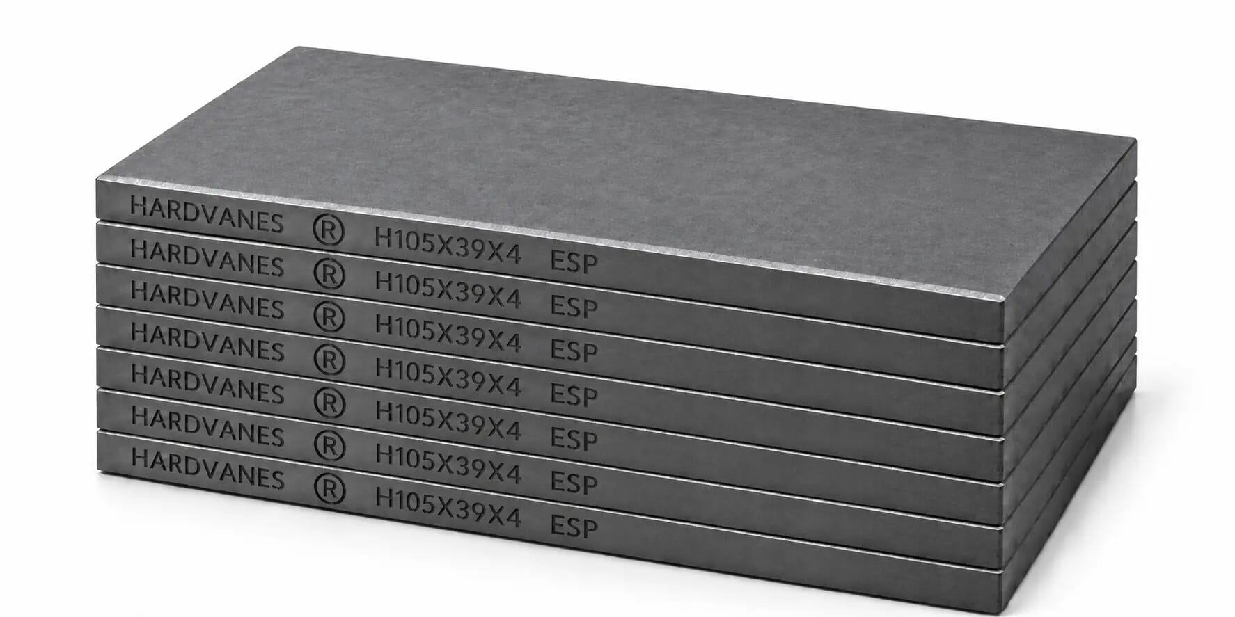 Kit HARDVANES® de 7 paletas idénticas de 105 × 39 × 4 mm, apiladas y alineadas sobre fondo blanco.