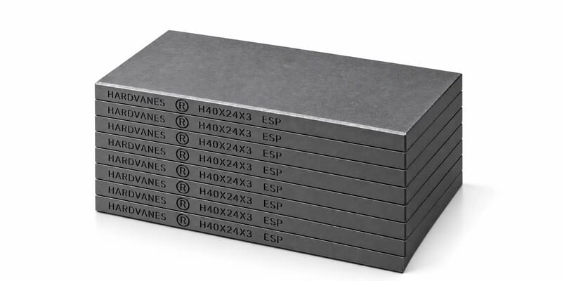 Kit de 8 paletas HARDVANES® de 40 × 24 × 3 mm, carbono-grafito con bisel, grabado a la izquierda y fondo blanco