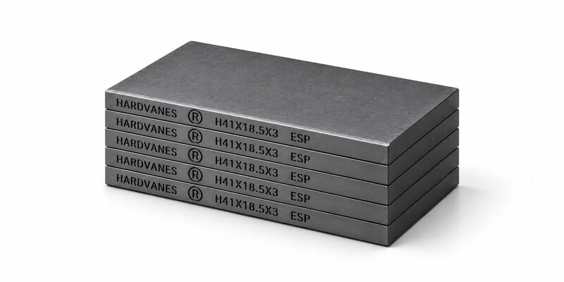 Kit HARDVANES® de 5 paletas idénticas de 41 × 18.5 × 3 mm, apiladas y alineadas sobre fondo blanco.
