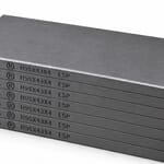 Kit HARDVANES® H95434/7 con siete paletas de carbono-grafito de 95 × 43 × 4 mm apiladas y alineadas, con bisel y grabado a la izquierda