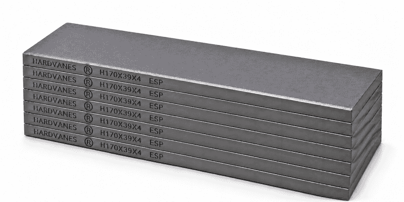 Kit de 7 paletas HARDVANES® de carbono-grafito de 170 × 39 × 4 mm con bisel y grabado H170X39X4 ESP a la izquierda